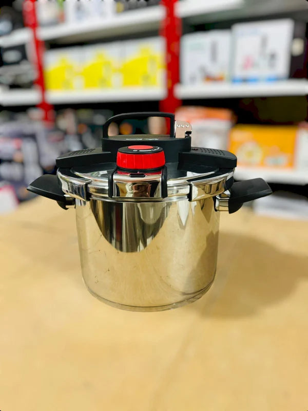 Amazon Lot Automatic Pressure Cooker 6L